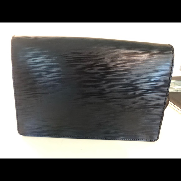 🖤 Authentic Louis Vuitton Clutch Epi Leather Clutch Thames 🖤 - Picture 7 of 10